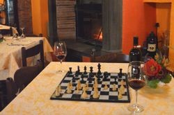 Sala interna con il clu degli scacchi